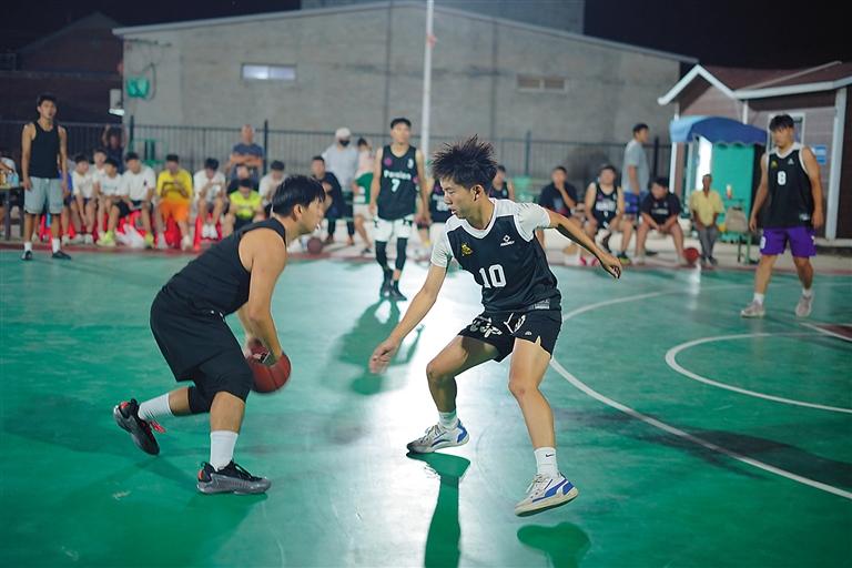 篮球场火爆 篮球场火爆