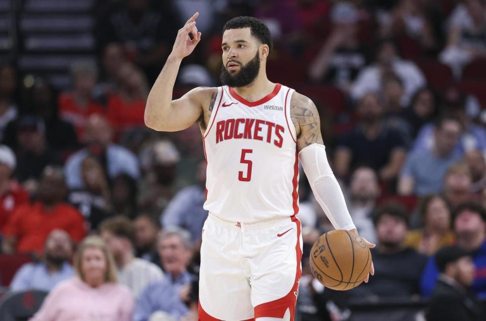 亿的顶薪合, 火箭队 亿的顶薪合, 火箭队